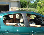 Papi pilote, Tatie et Roméo copilotent, Mamia et moi on suit !
